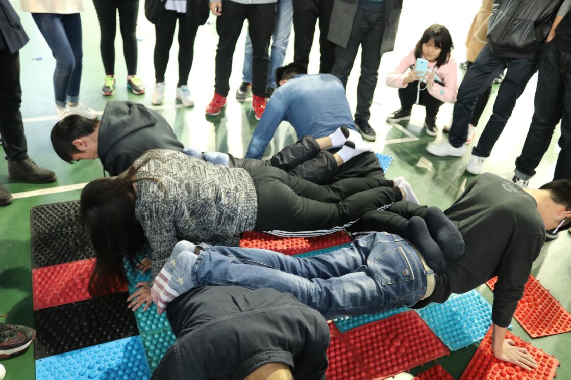 剑指群雄，谁与争锋！热血江湖SF王者降临，等